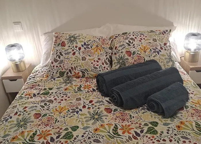 Life Happens Vale Living Apartman