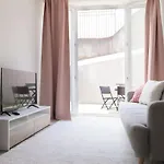 Life Happens Vale Living Apartment Lisbon