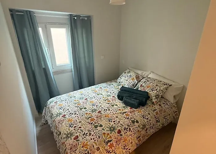 Life Happens Vale Living *